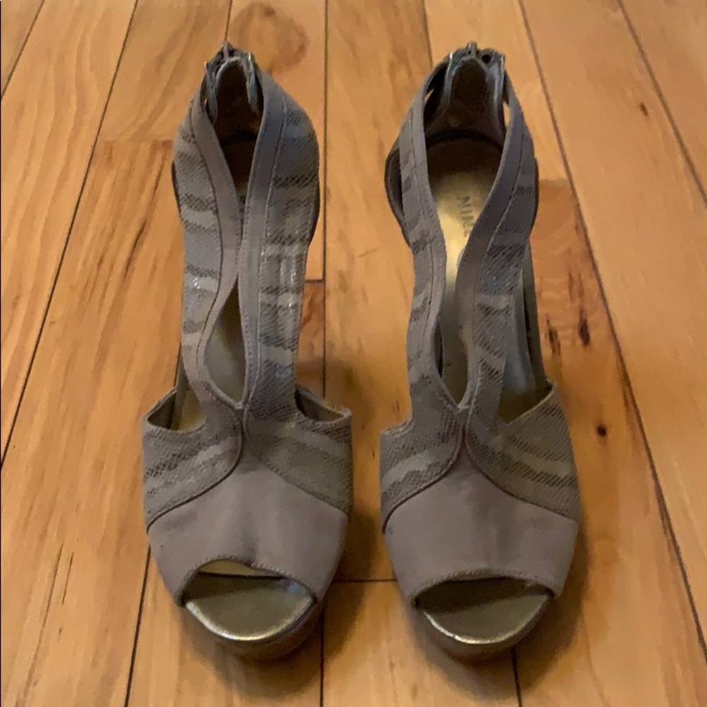 Nine West peep toe heels